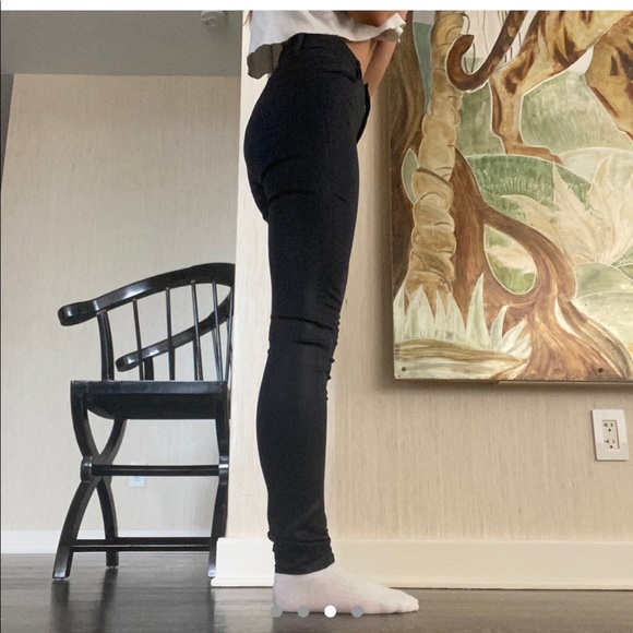 NEVER WORN TAGS ON J-Brand wet leather look jeans - Picture 2 of 4